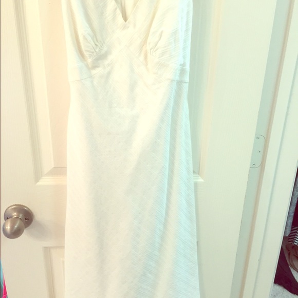 Banana Republic Dresses & Skirts - Beautiful White Banana Republic Halter Dress