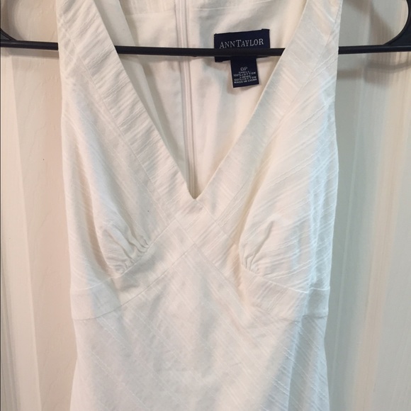 Beautiful White Banana Republic Halter Dress - Picture 3 of 4