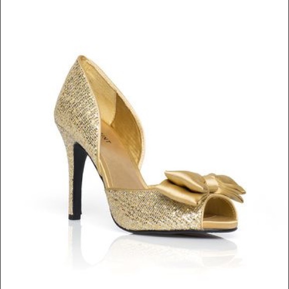 Shoemint Gold Sequin Shoe