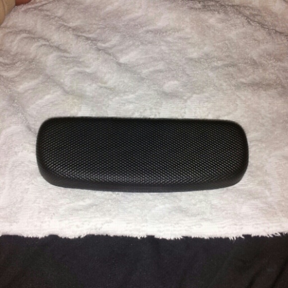 Converse Glasses Case - Picture 3 of 3