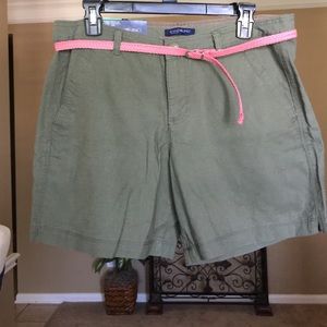 Olive branch shorts