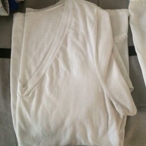 White short sleeve tshirt