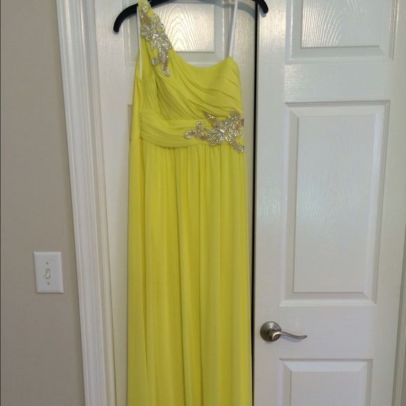 Beautiful Yellow Goddess Formal Dress.