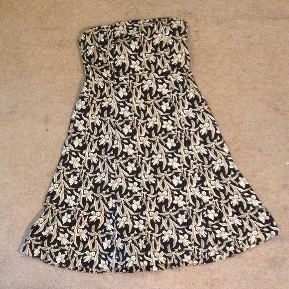 Khaki & White Lilly Print Strapless Dress - Picture 1 of 1