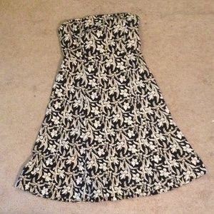Khaki & White Lilly Print Strapless Dress