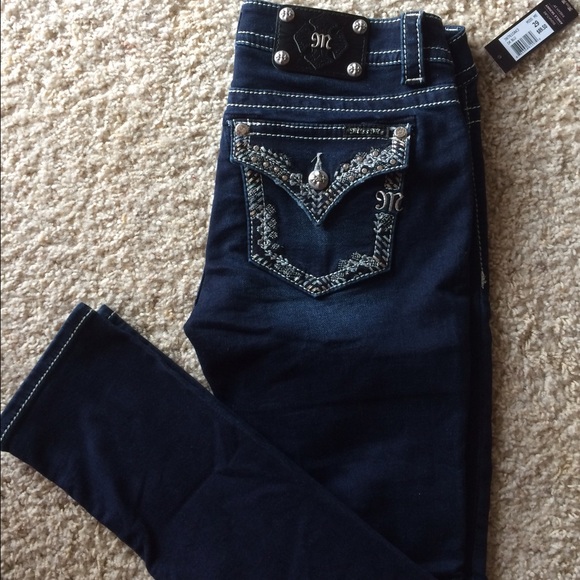 SOLD!!! Miss Me Jeans - Picture 2 of 4