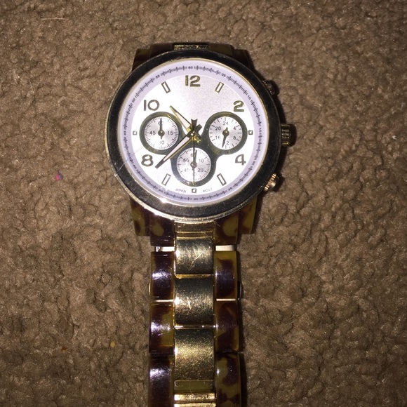 Gold and tortoise Francesca's watch