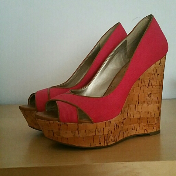 JESSICA SIMPSON PINK WEDGES SIZE US 8 / 38