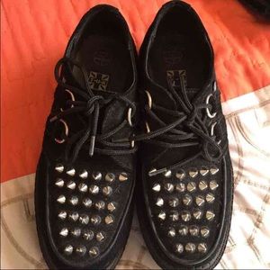 Spiky creepers from TUK