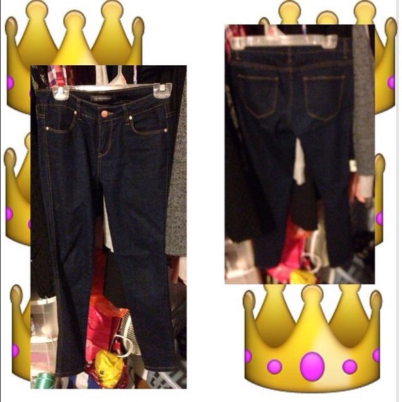 Dark wash skinny jeans