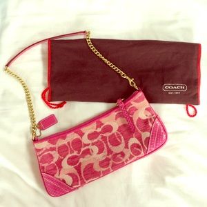 Coach shoulder bag - pink with gold hardware