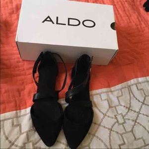 Aldo, pointy suede flats