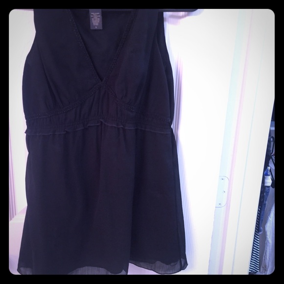 Flowy and Flattering Black Banana Republic Shirt