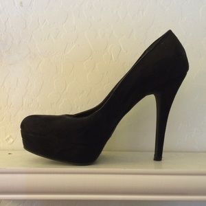 Used Lauren Conrad Pumps