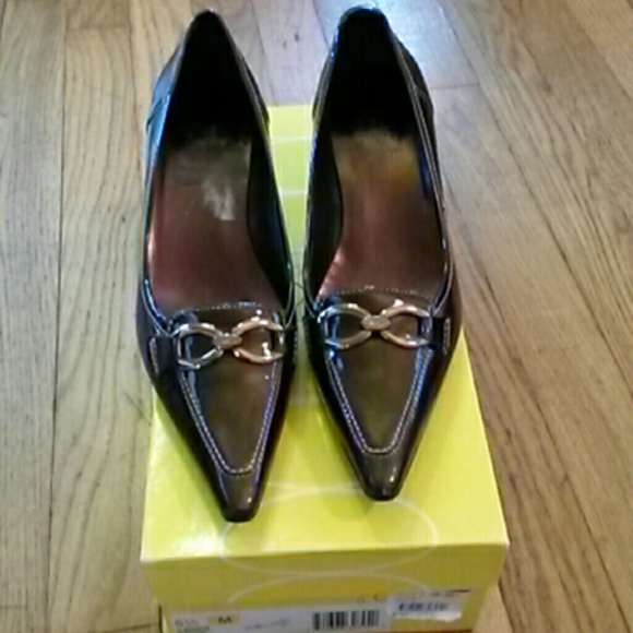 Circa Joan & David Leather Patent high heel pumps