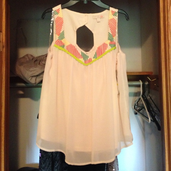 Gianni Bini ivory chiffon summer blouse