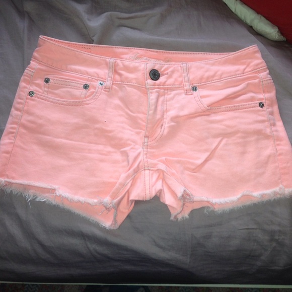 American Eagle coral shorts!