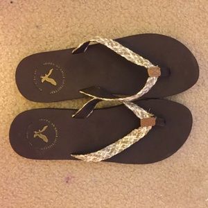 American Eagle Flip Flops
