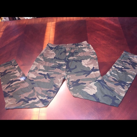 Camo leggings!