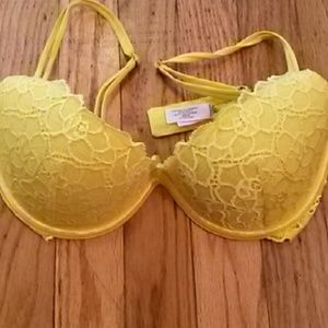 Victoria's Secret very sexy  floral lace 34C Bra