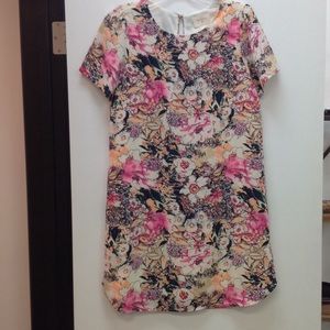 Printed floral dress!