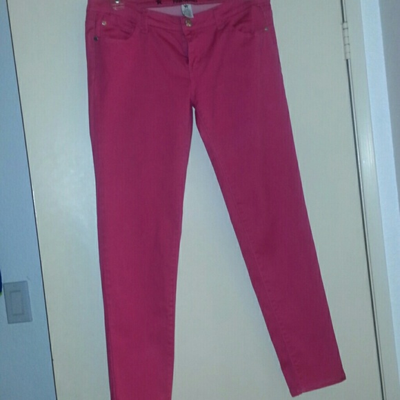 Fushia skinny jeans