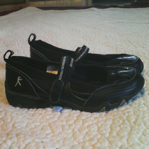 Danskin Now little girl shoes!