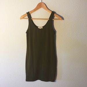 Basic tank dress bundle