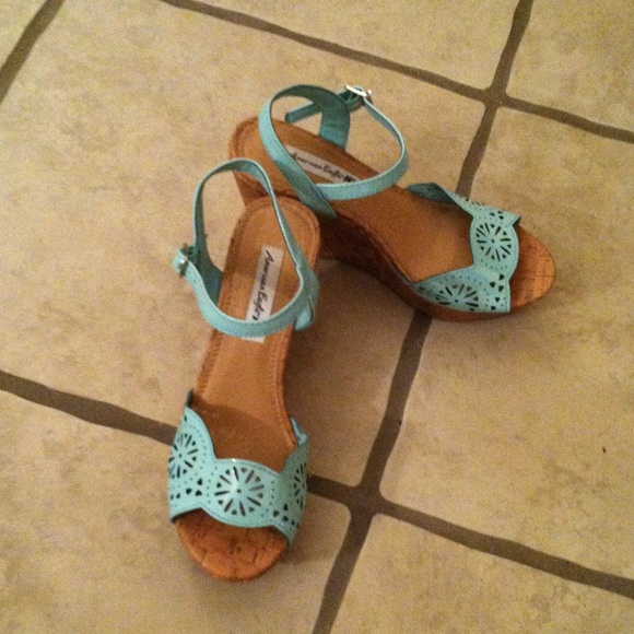 Mint summer wedges!