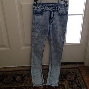 High Waisted Jeans