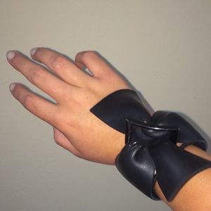 Black Bracelete