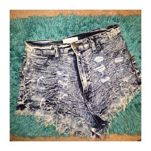 💦 Distressed Shorts 💦