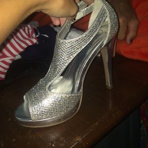 Sparkly silver heels!