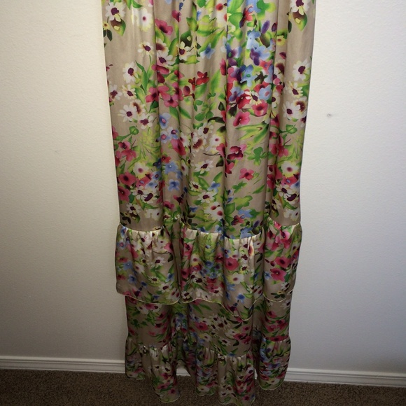 🌺 Old navy Maxi Dress 🌺 - Picture 4 of 4