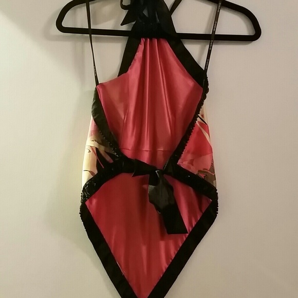 Top - Picture 2 of 2