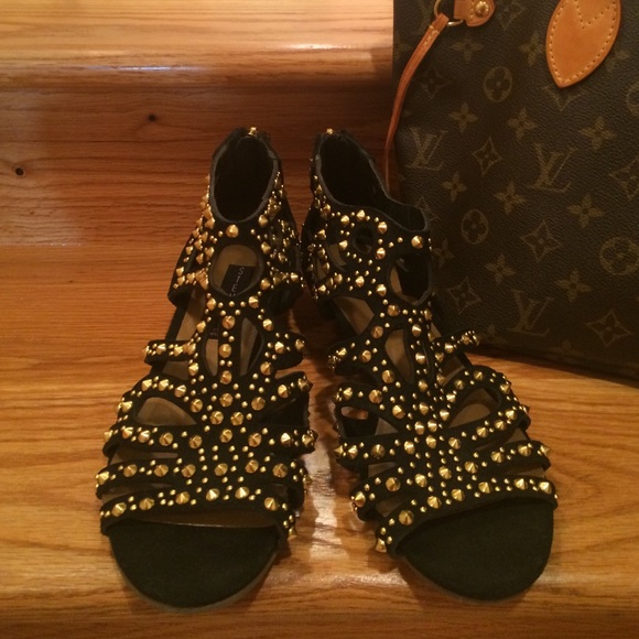 SOLD! Steve Madden "Trex" Leather Wedge Sandal