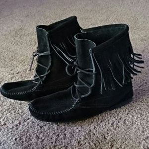 Black Moccasins