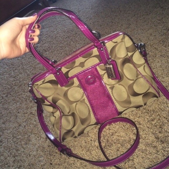 Authenic Coach Handbag - Picture 1 of 3