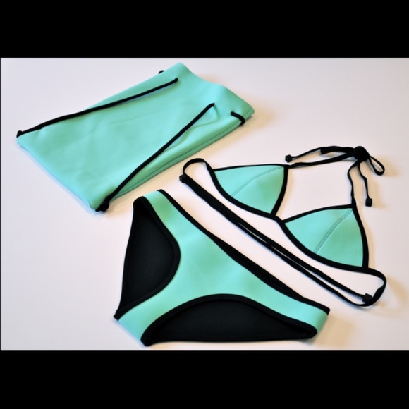 NWT TRIANGL AUTHENTIC CHLOE SWIM BOTTOMS