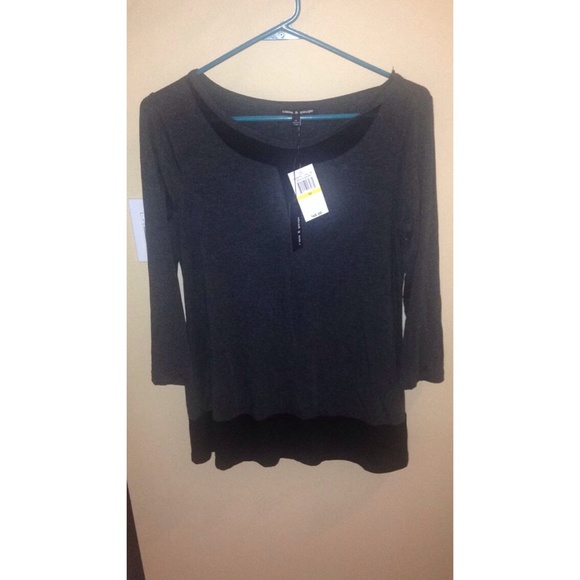 ✨NWT cable and gauge top✨