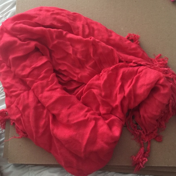 Watermelon cored scarf