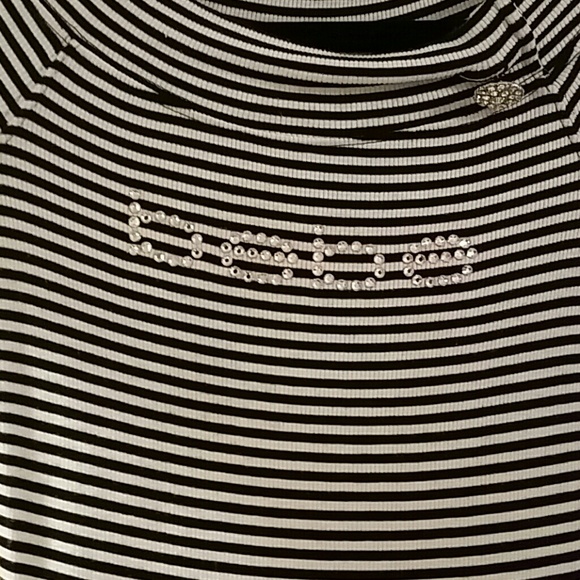Shirt - Picture 2 of 2