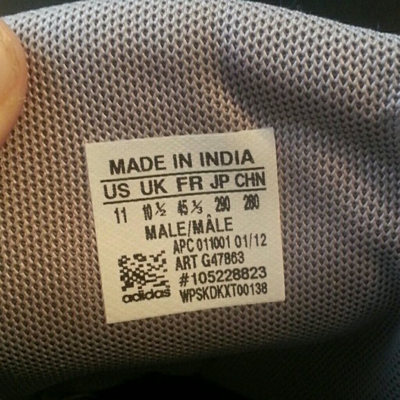 Shoes - Picture 3 of 4