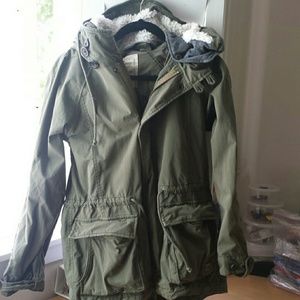 Aritzia - TNA Griffith Parka, (Combat)