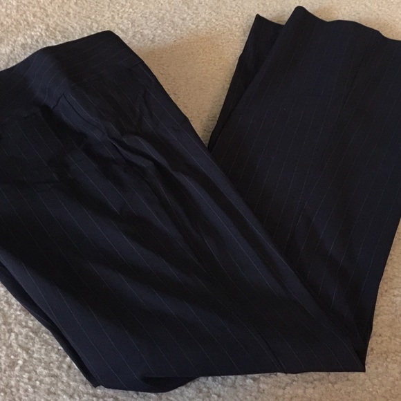 The Limited- NWT size 6 pants black w/pink stripes