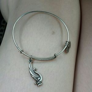 Swan bangle