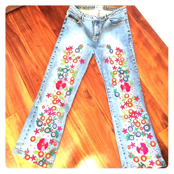 denim skirt and leggings outfit