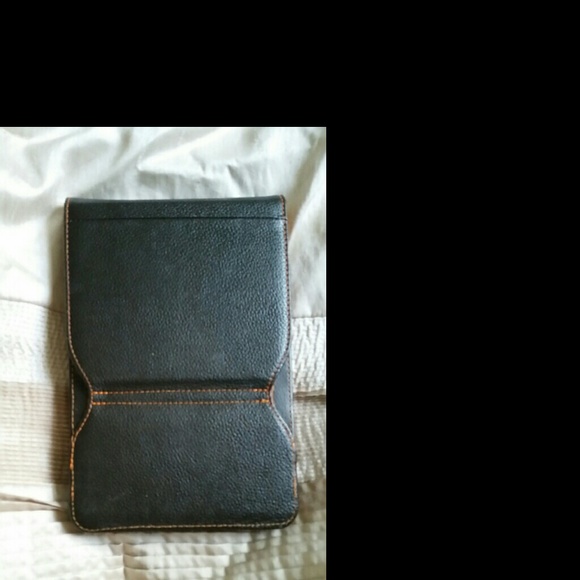 Kindle - Picture 3 of 4