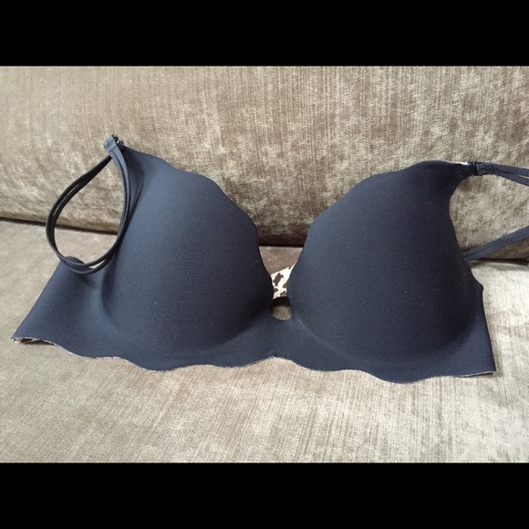 Victoria's Secret scalloped bra