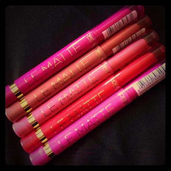L'Oreal LE MATTE velvet lip color